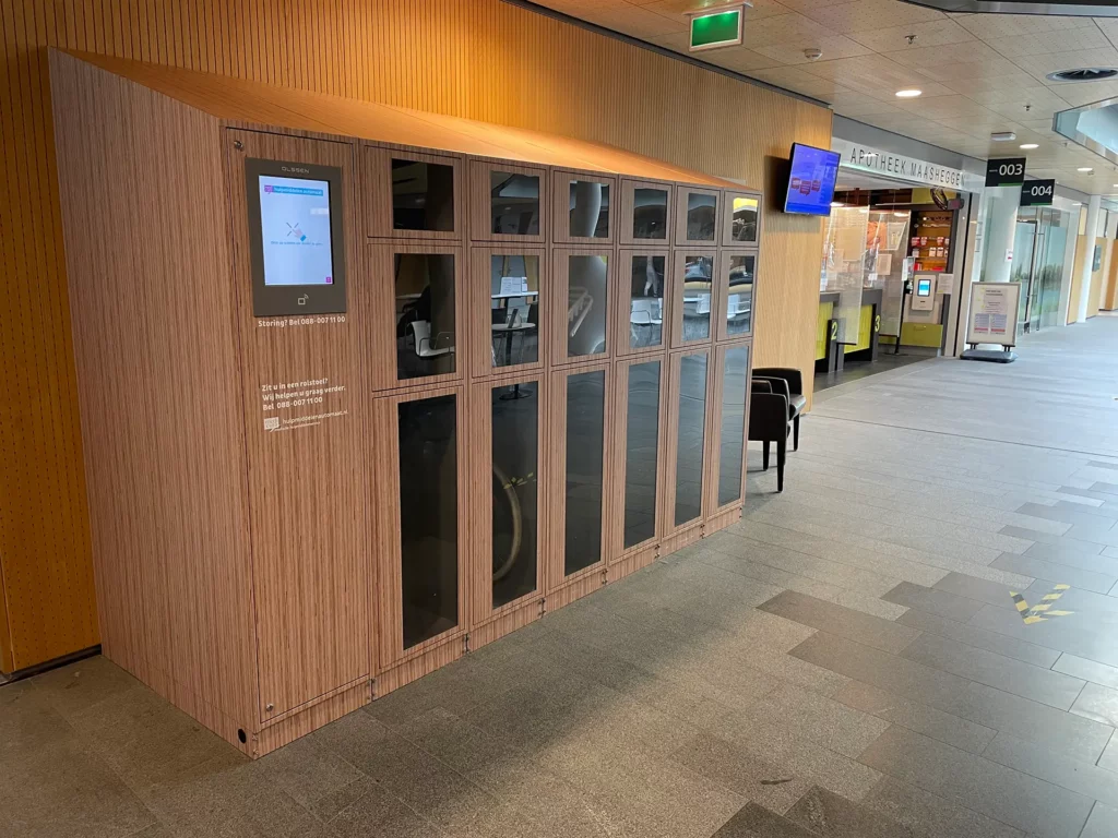 Hulpmiddelenuitgifte Lockerwand Ziekenhuis