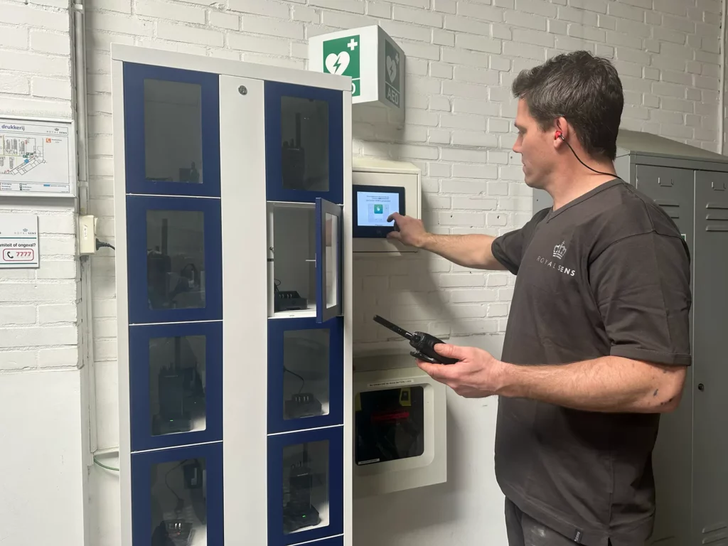 Portofoon plaatsen in Nextlox Smart locker